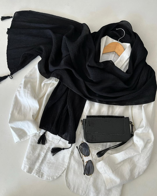 شال پلیسه برشکا منگوله دار وارداتی با کیفیت عالی