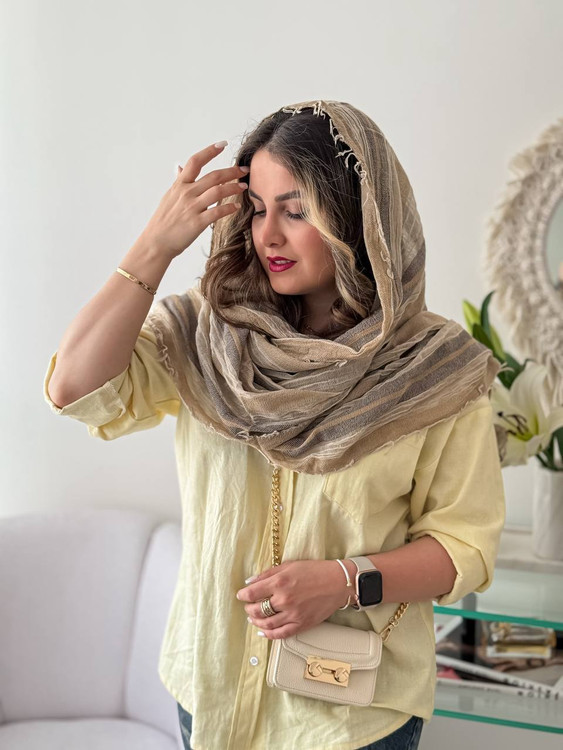 شال کنفی دور ریش وارداتی راه راه اگه داشته باشی جذابیتت دو چندان میشه