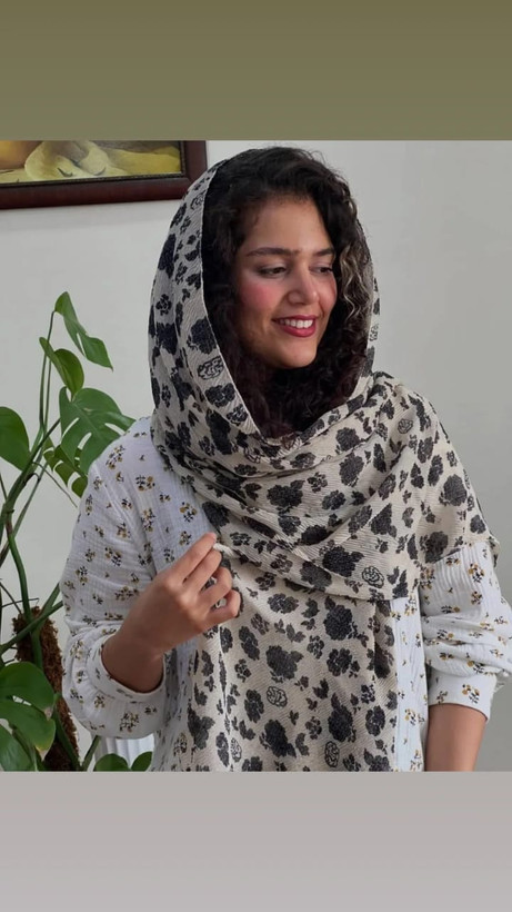 شال پلیسه نخی