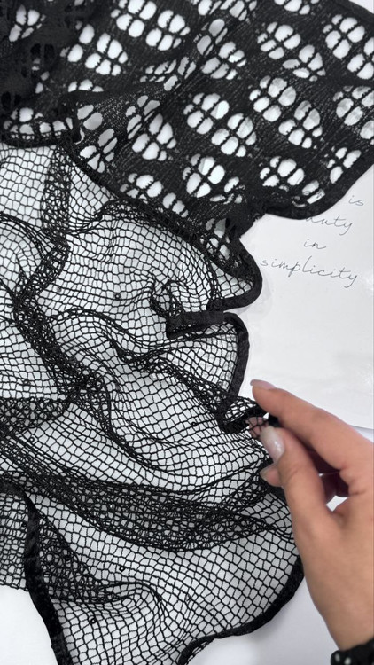 نمای نزدیک شال حصیری مزونی دوتیکه وارداتی