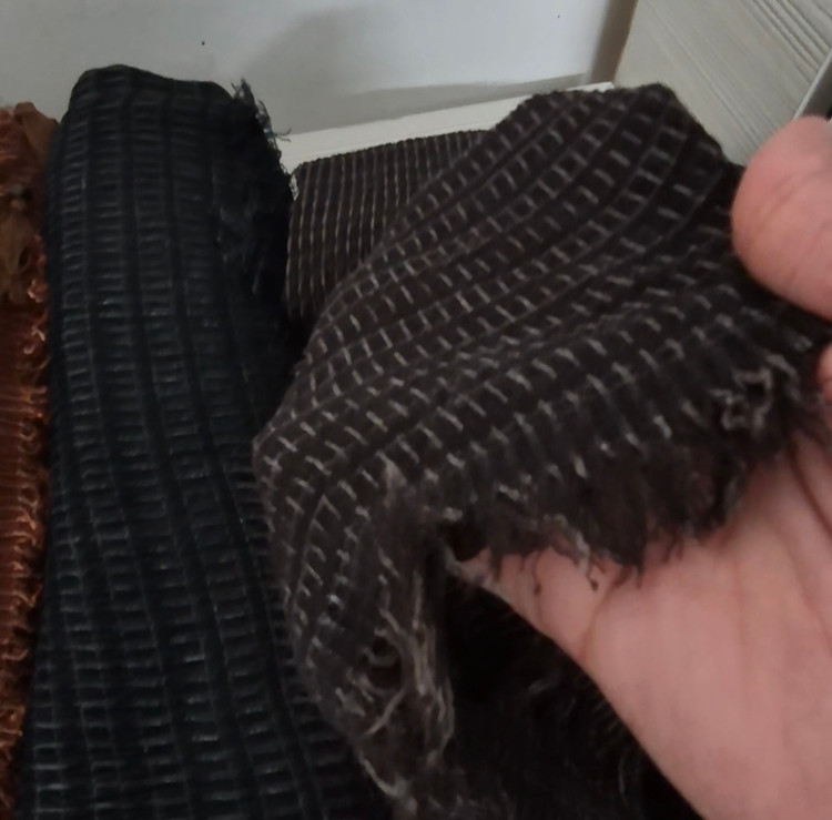 شال نخی منگوله دار رنگ قهوه ایی سر خور عالی